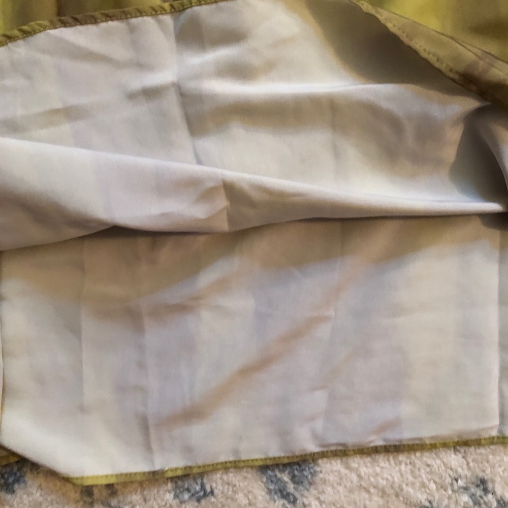 Green blouse 5/$25 - Picture 2 of 4